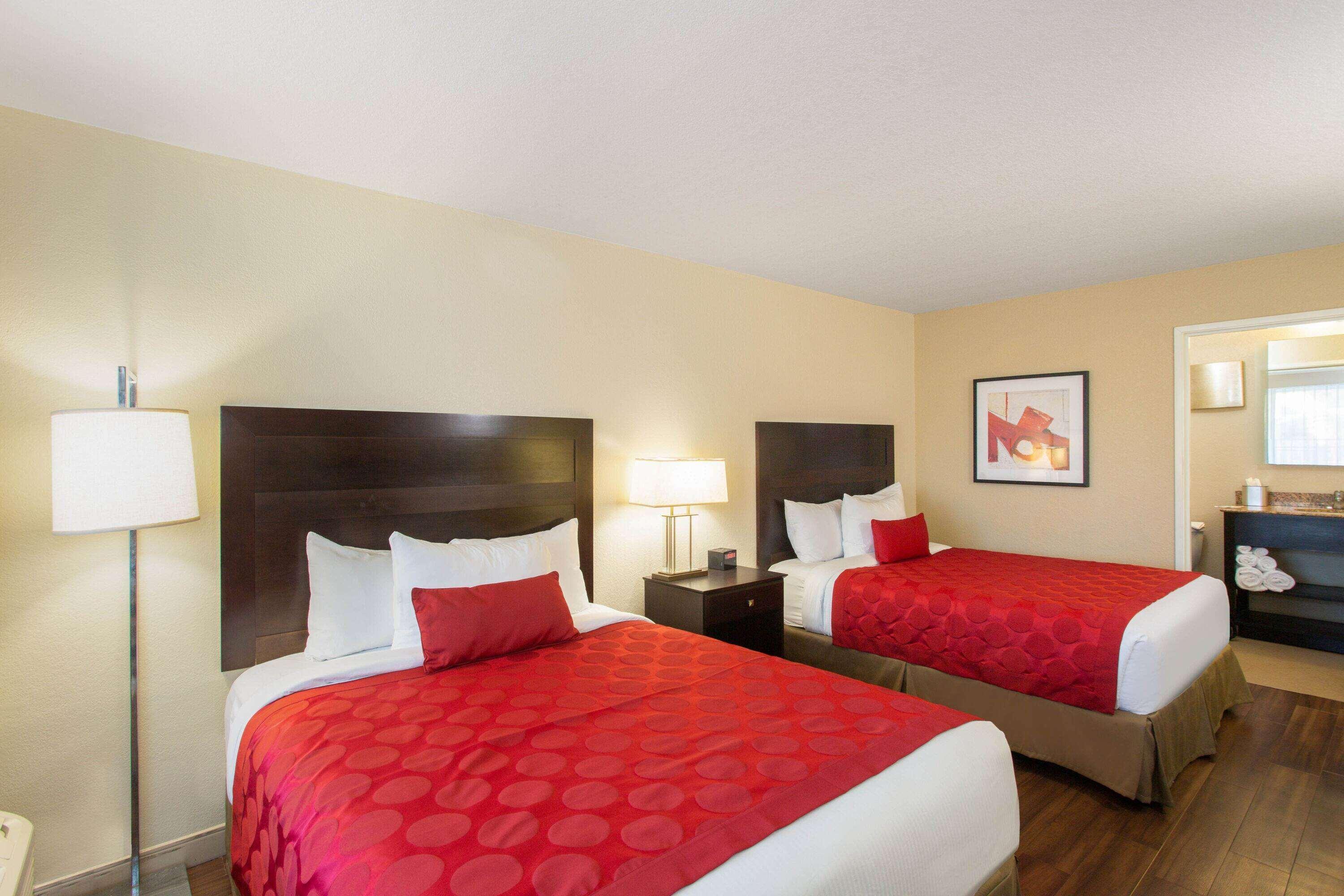 Ramada By Wyndham Venice Hotel Venezia Екстер'єр фото